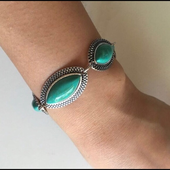 Turquoise Bracelet - Picture 2 of 2
